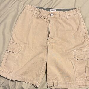 IZOD twill shorts, waist 30, lots of pockets!